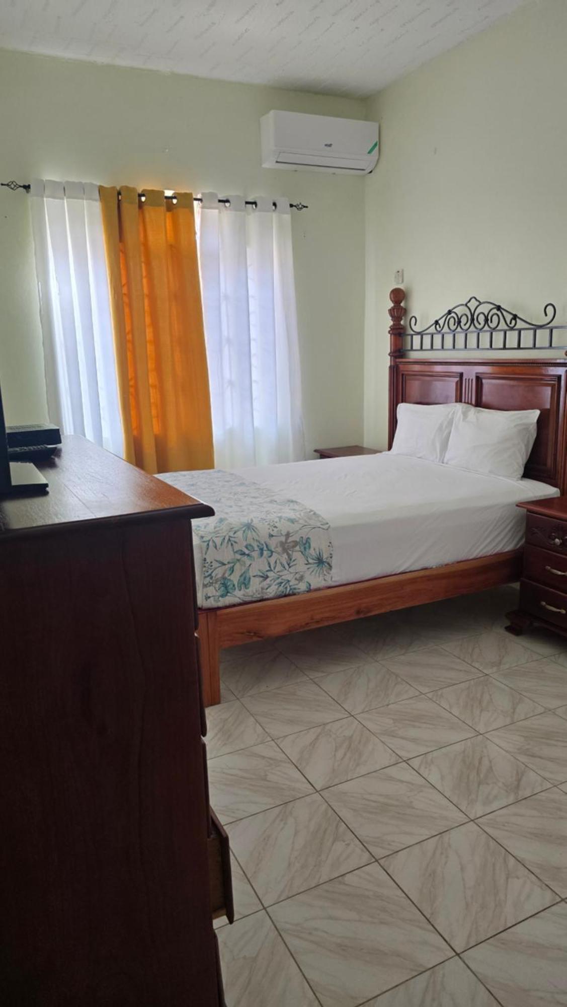 Wizzy Apartment White River Ocho Rios Exterior photo